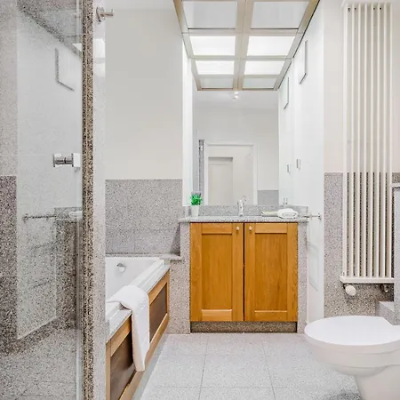 Gdanski Business Center Apartman