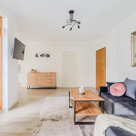 Gdanski Business Center Apartman *