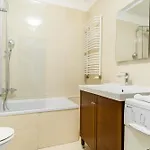 Gdanski Business Center شقة *