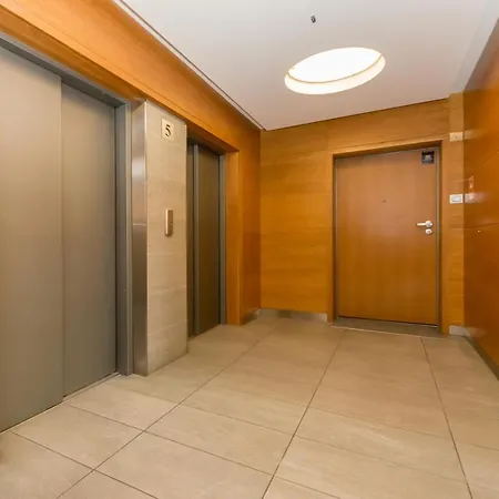 Gdanski Business Center דירה