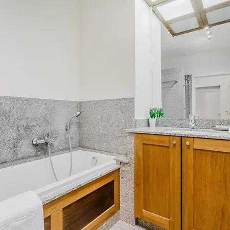 Apartamento Gdanski Business Center