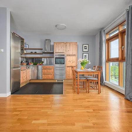 Gdanski Business Center *